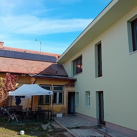 Statek Apartman Veverska Bityska Kültér fotó