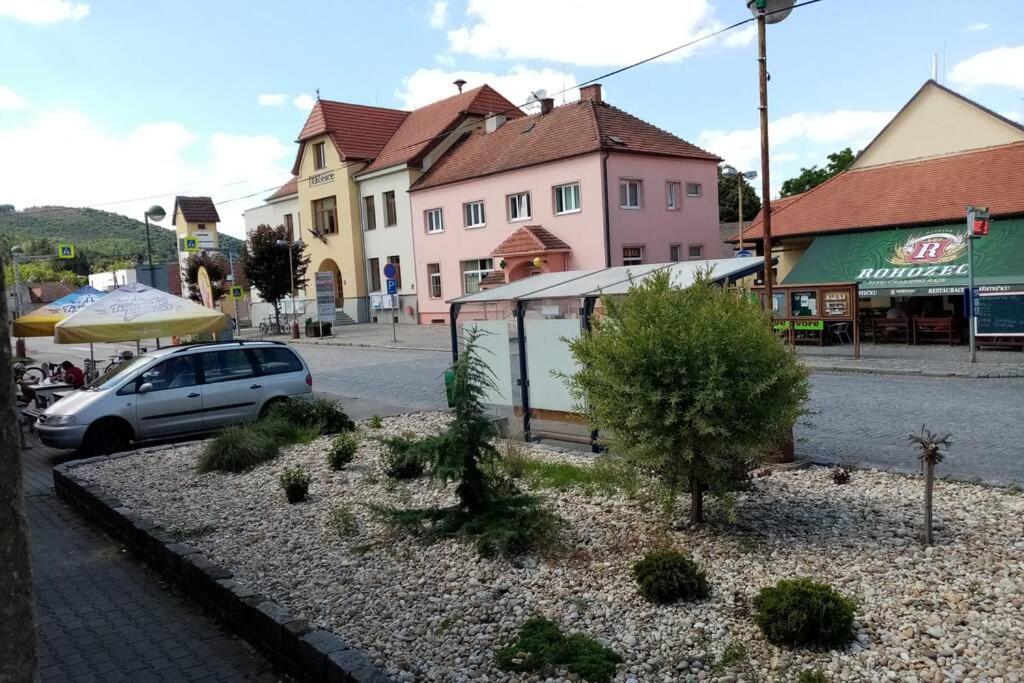 Statek Apartman Veverska Bityska Kültér fotó